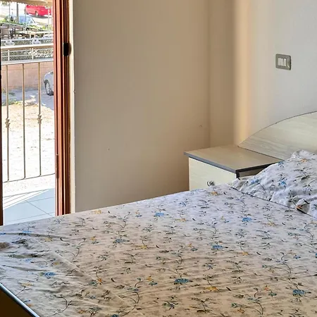 Apartamento A-m-m Listing